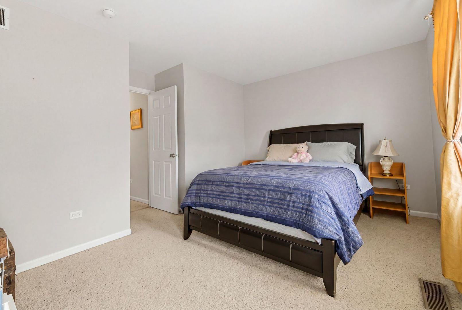 2915 Kelly Drive, Elgin, IL 60124