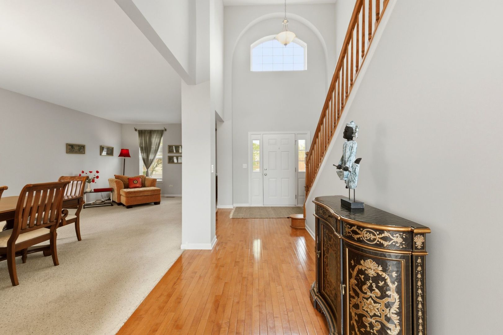 2915 Kelly Drive, Elgin, IL 60124