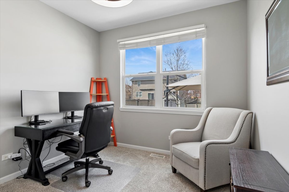 724 N Misty Ridge Drive, Romeoville, IL 60446