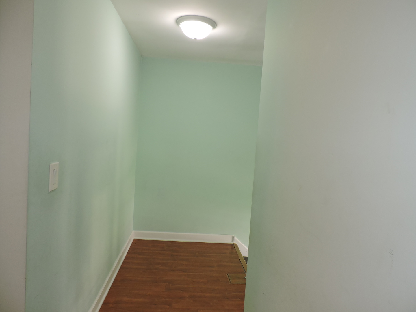 7425 Nantucket Cove, Hanover Park, IL 60133