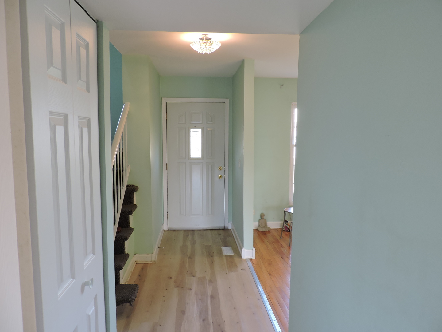 7425 Nantucket Cove, Hanover Park, IL 60133