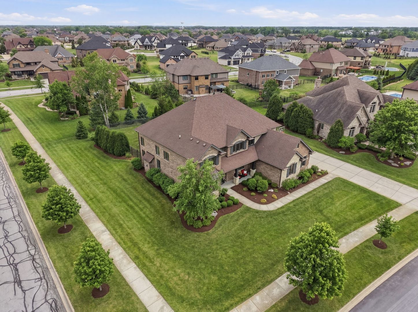 8743 Stone Creek Boulevard, Frankfort, IL 60423