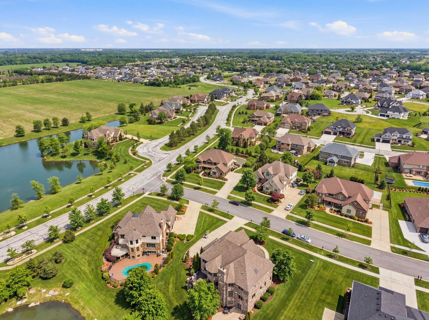 8743 Stone Creek Boulevard, Frankfort, IL 60423