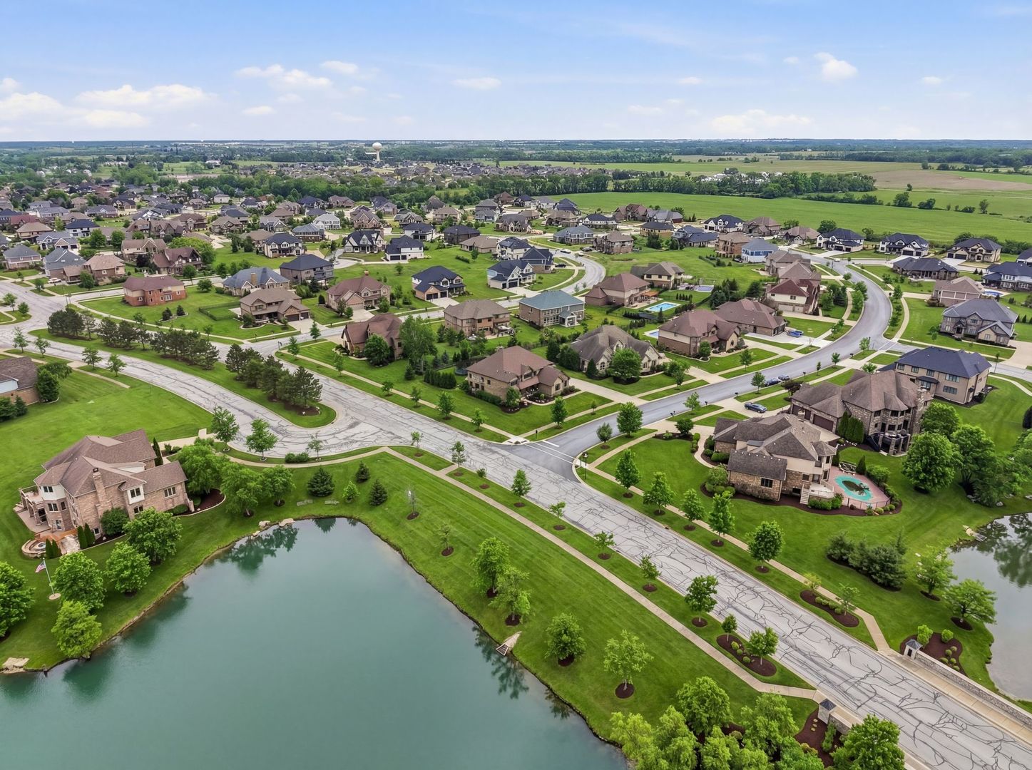 8743 Stone Creek Boulevard, Frankfort, IL 60423