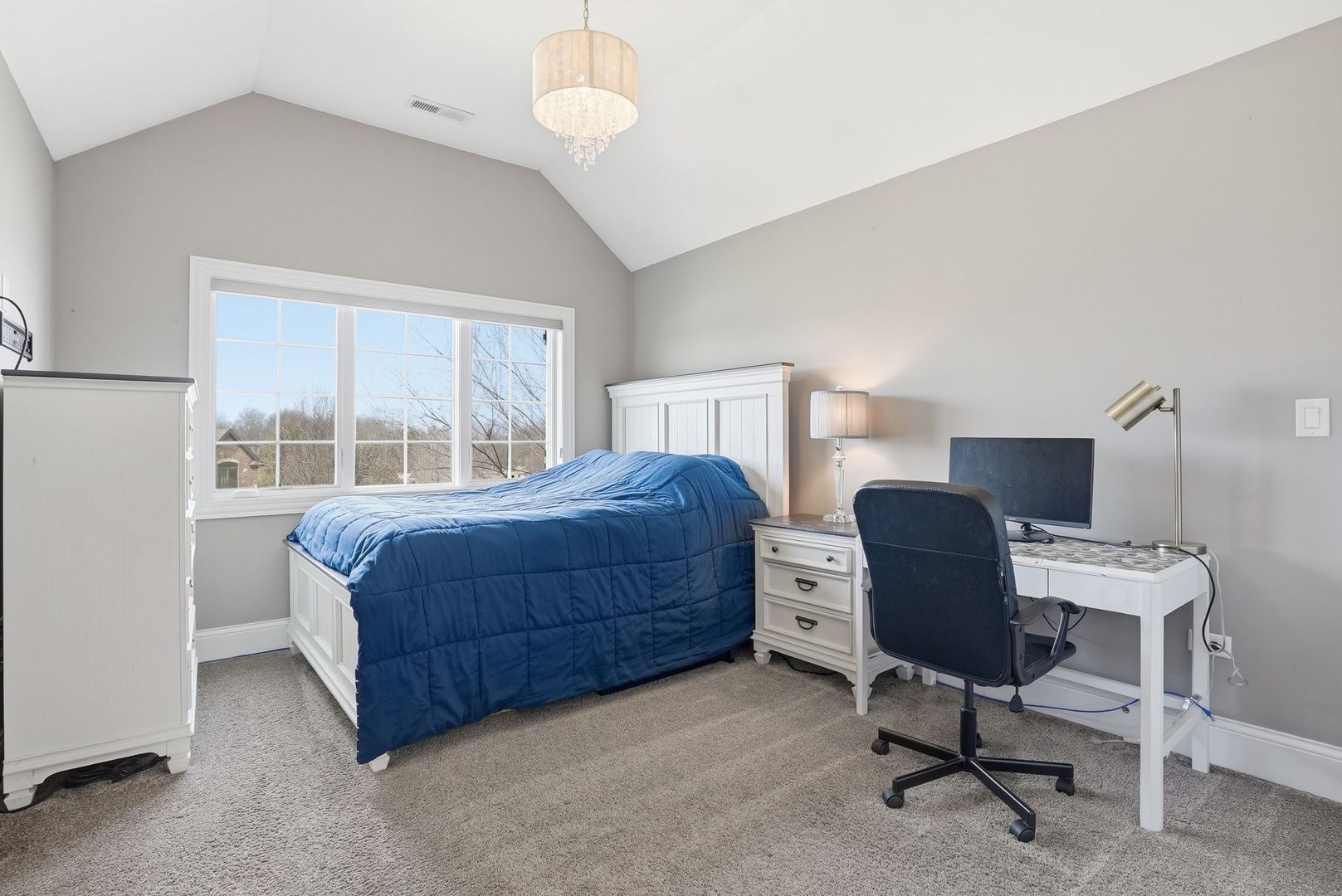 8743 Stone Creek Boulevard, Frankfort, IL 60423