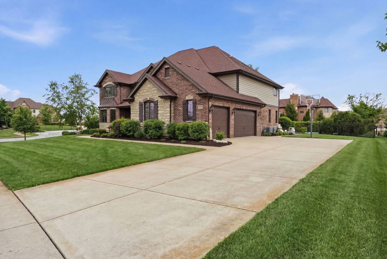 8743 Stone Creek Boulevard, Frankfort, IL 60423