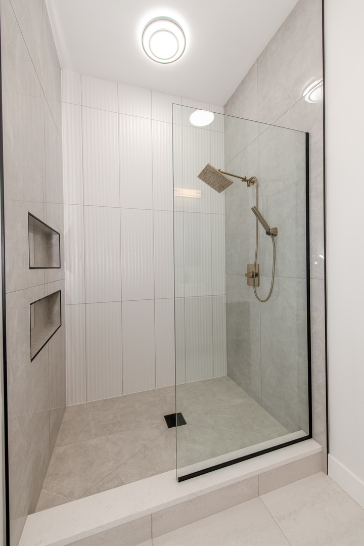 18843 S Chestnut Drive, Shorewood, IL 60404