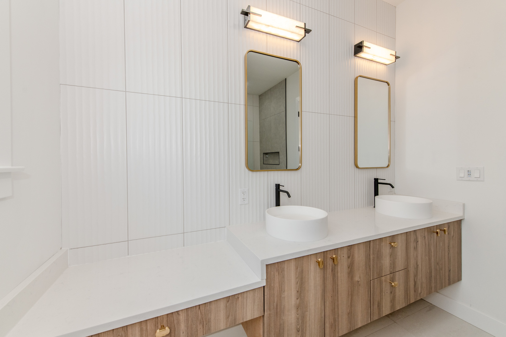 18843 S Chestnut Drive, Shorewood, IL 60404