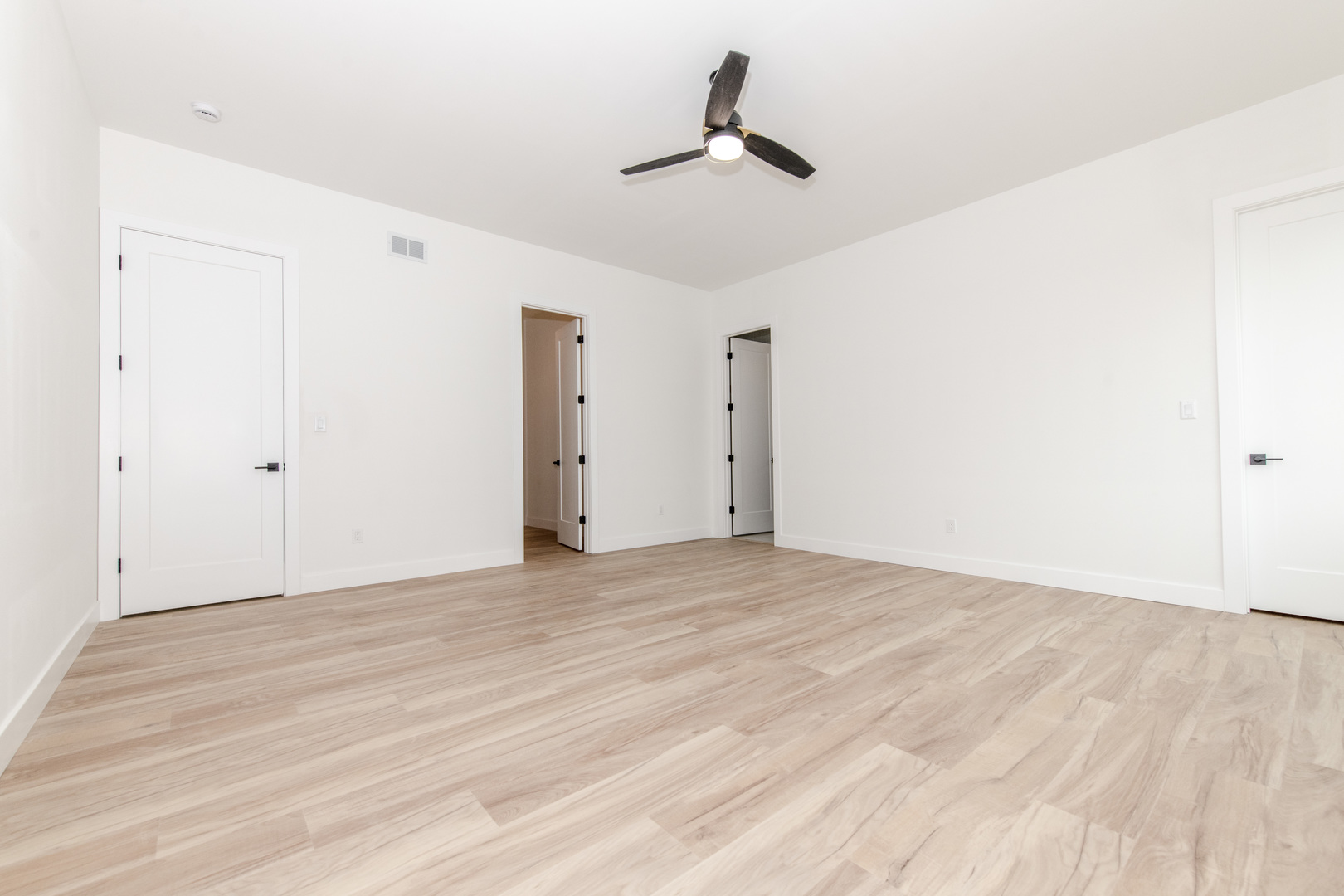 18843 S Chestnut Drive, Shorewood, IL 60404