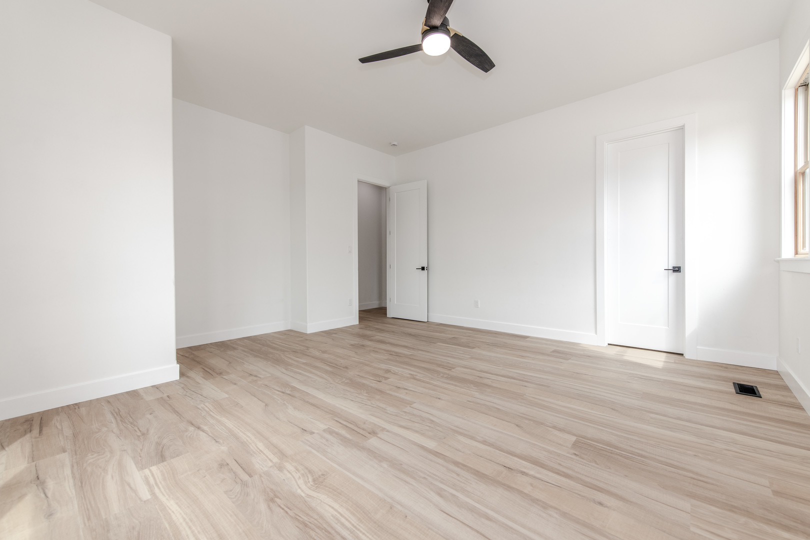 18843 S Chestnut Drive, Shorewood, IL 60404