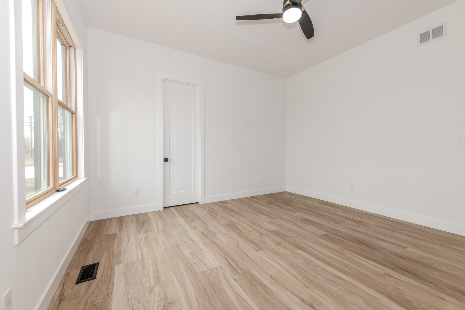 18843 S Chestnut Drive, Shorewood, IL 60404