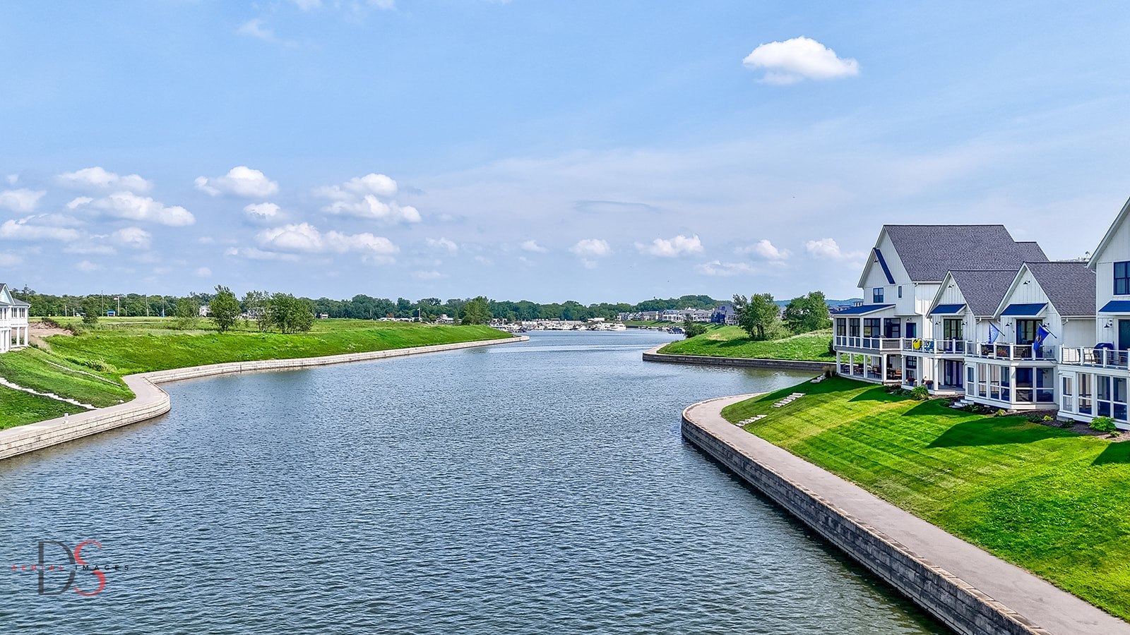 32 Waterside Way, Ottawa, IL 61350