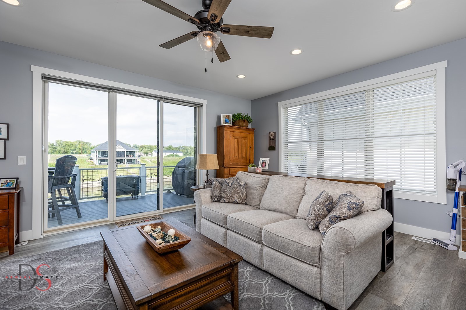 32 Waterside Way, Ottawa, IL 61350