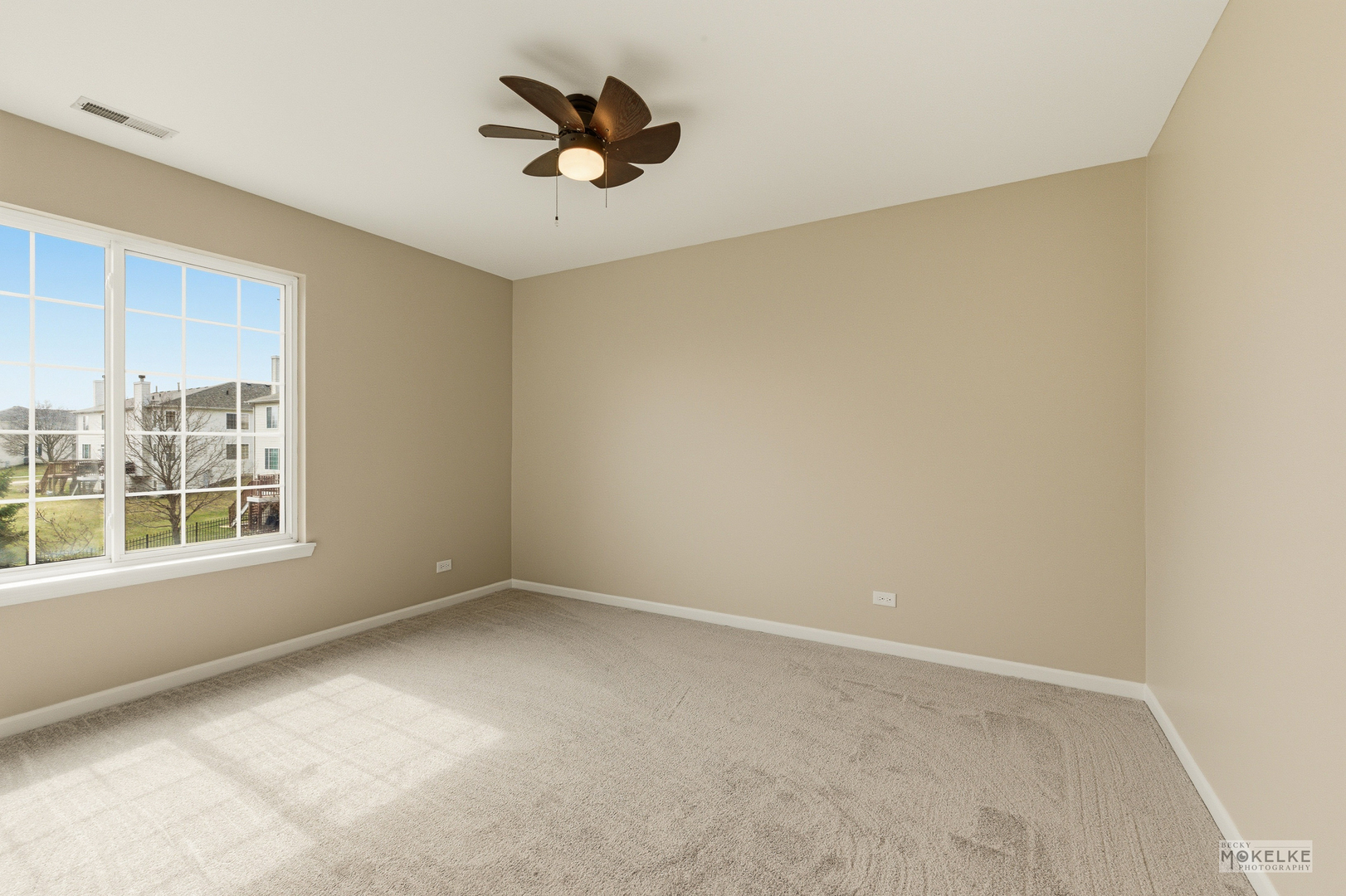 1064 Hampton Lane, Yorkville, IL 60560