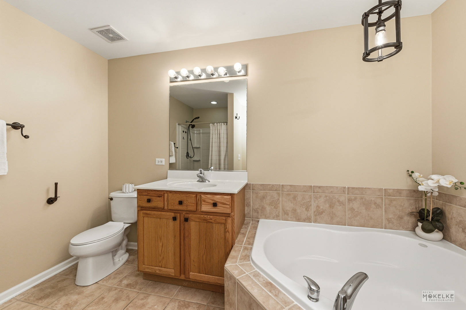 1064 Hampton Lane, Yorkville, IL 60560