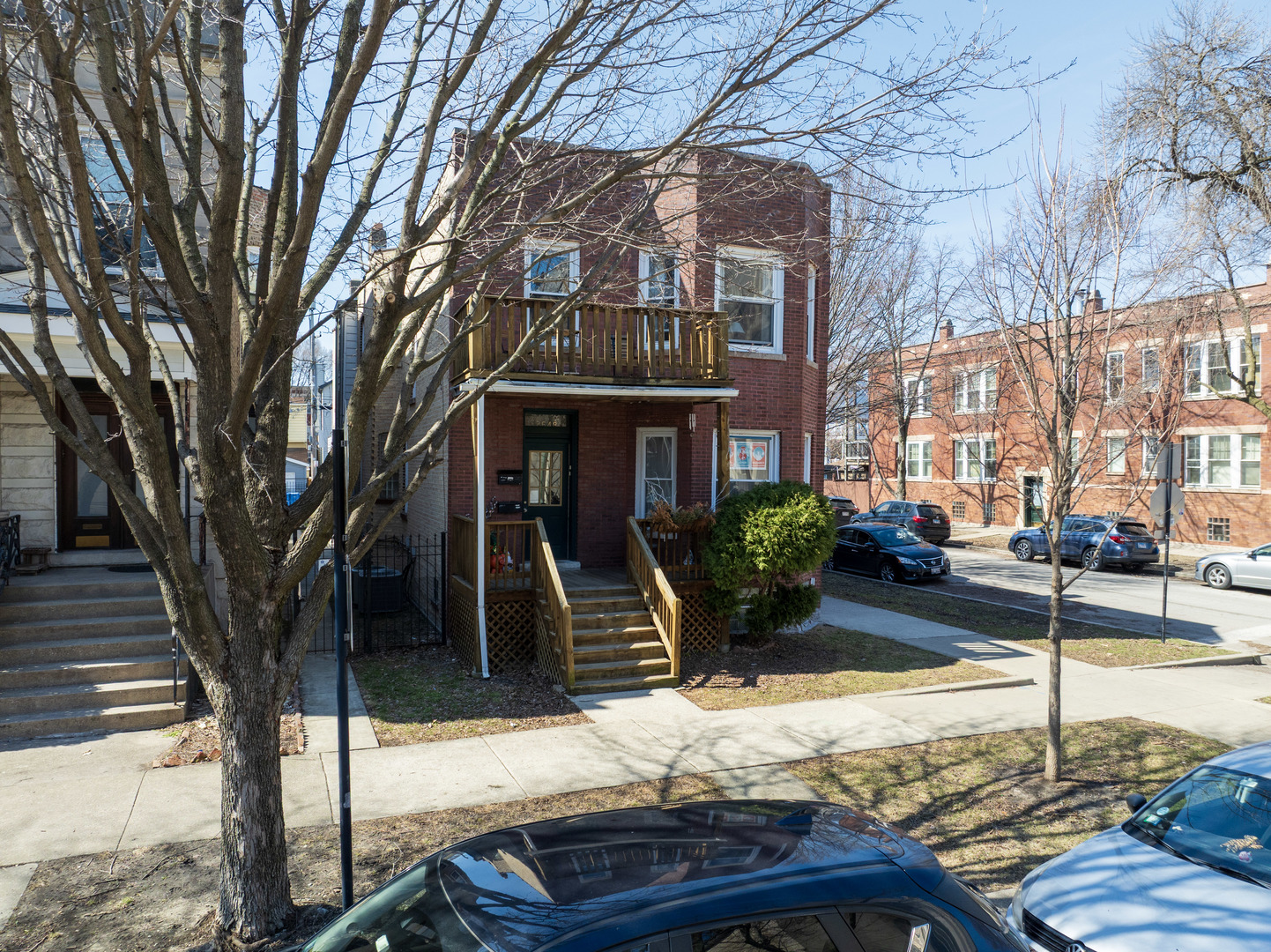 2648 N Francisco Avenue, Chicago, IL 60647