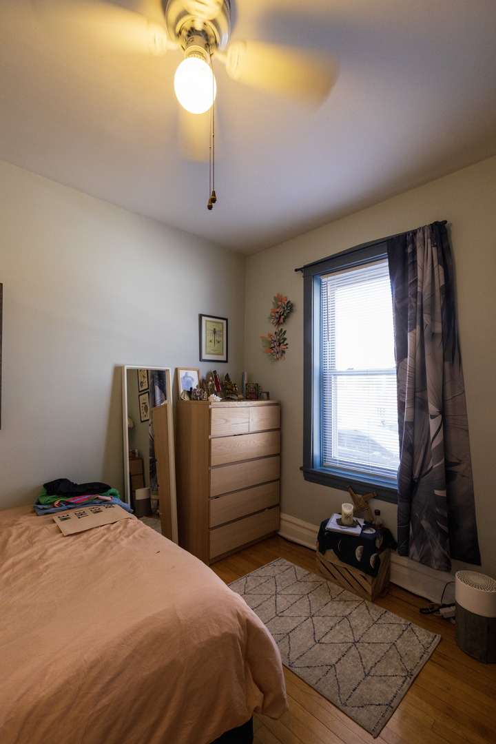 2648 N Francisco Avenue, Chicago, IL 60647