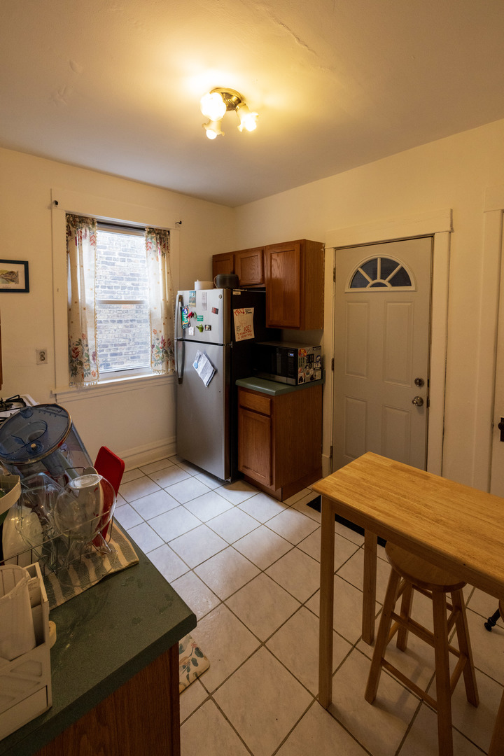 2648 N Francisco Avenue, Chicago, IL 60647