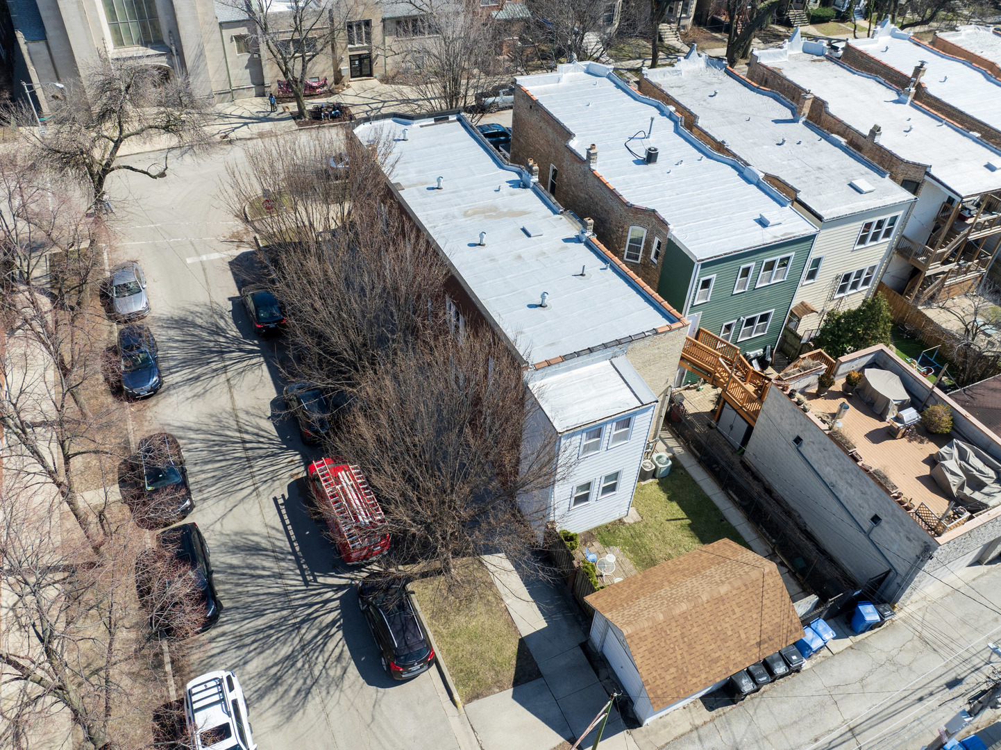 2648 N Francisco Avenue, Chicago, IL 60647