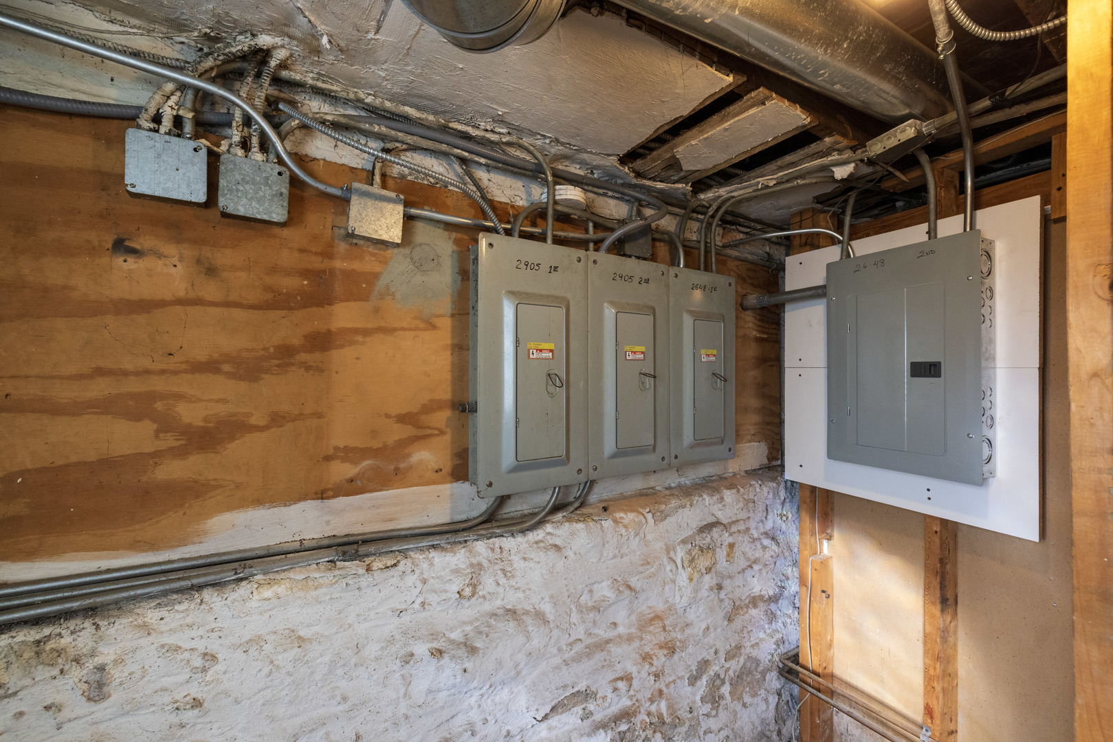 2648 N Francisco Avenue, Chicago, IL 60647