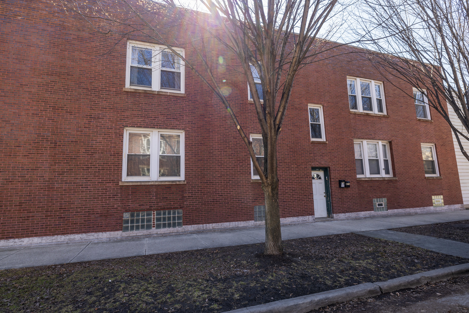 2648 N Francisco Avenue, Chicago, IL 60647
