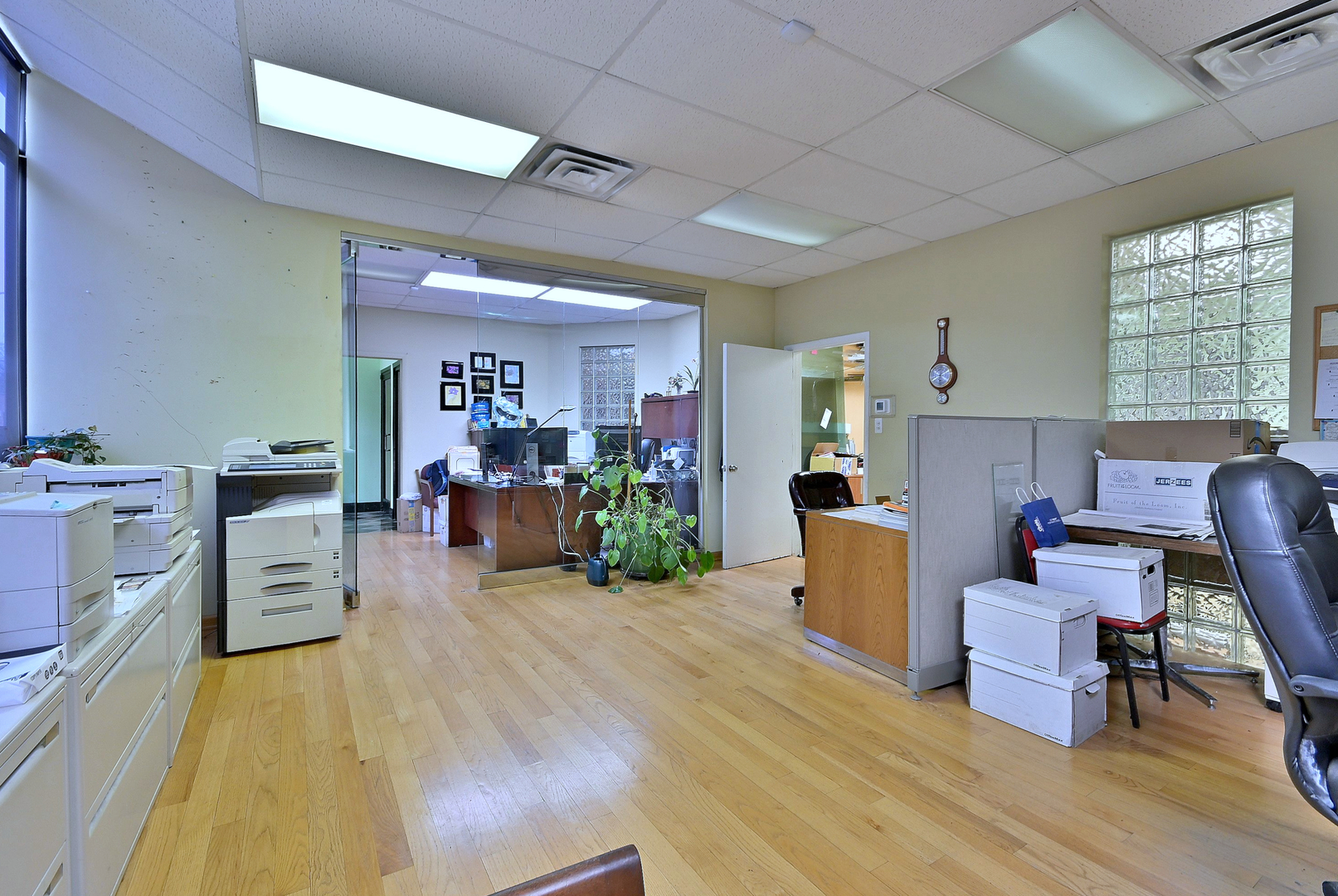 4128 W Belmont Avenue, Chicago, IL 60641