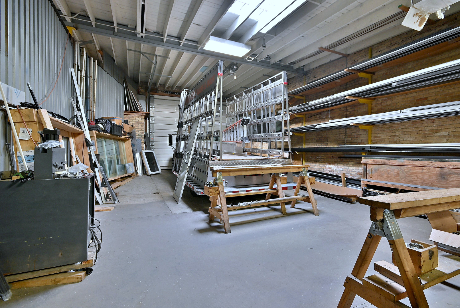 4128 W Belmont Avenue, Chicago, IL 60641