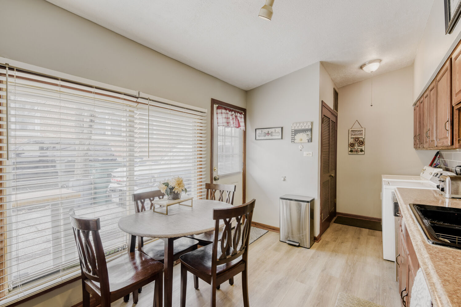 Evergreen Park, IL 60805