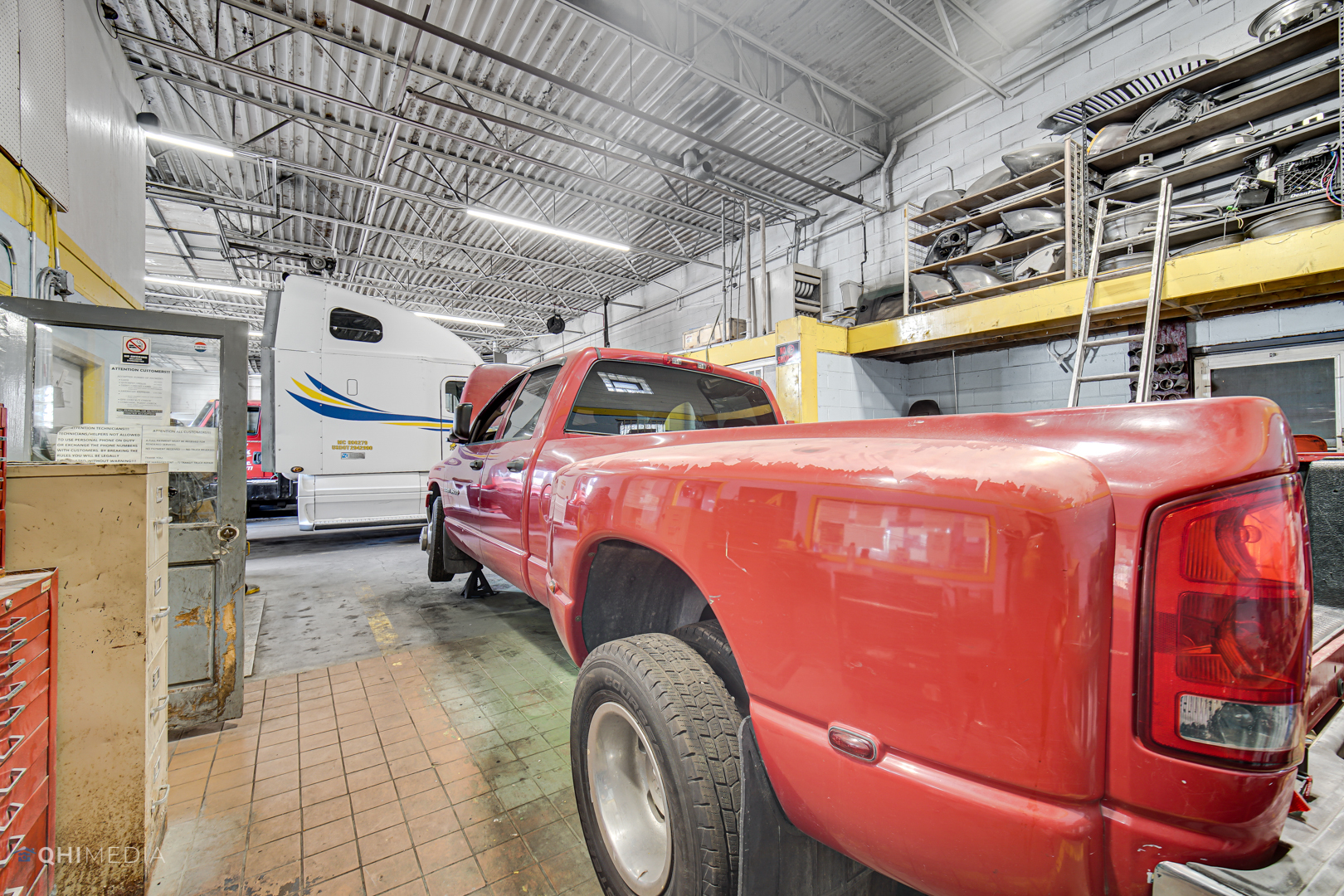 15500 VINCENNES Road, Phoenix, IL 60426