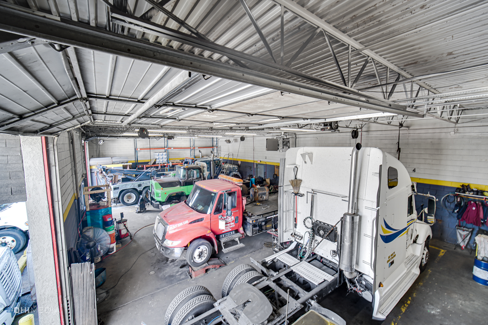 15500 VINCENNES Road, Phoenix, IL 60426