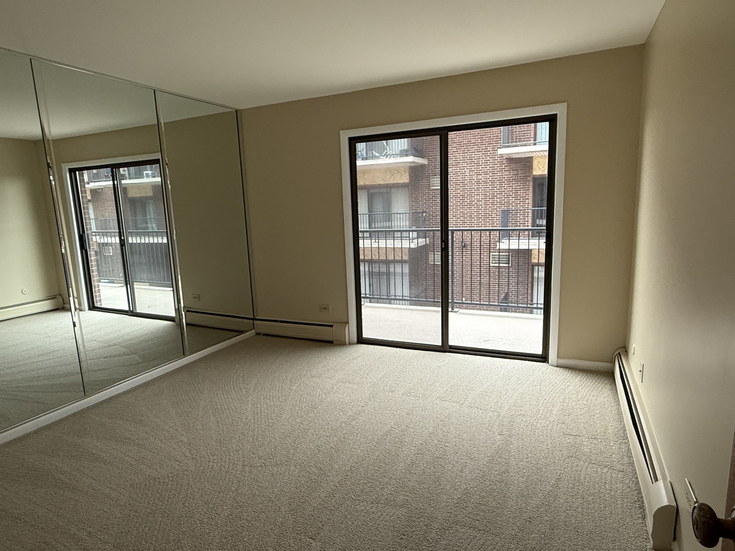 9520 Mayfield Avenue #212, Oak Lawn, IL 60453