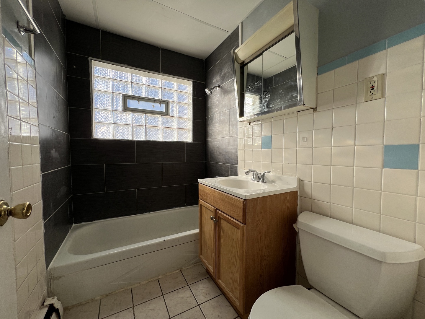 5305 S 72nd Court #4, Summit, IL 60501