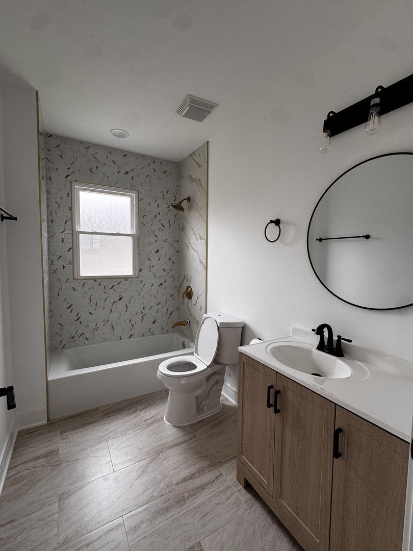 117 W 103rd Place, Chicago, IL 60628