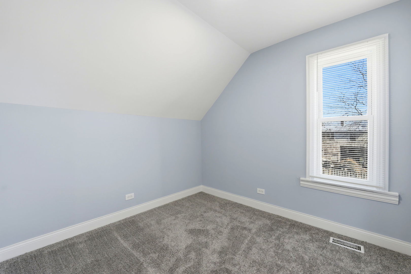 11431 S Indiana Avenue, Chicago, IL 60628