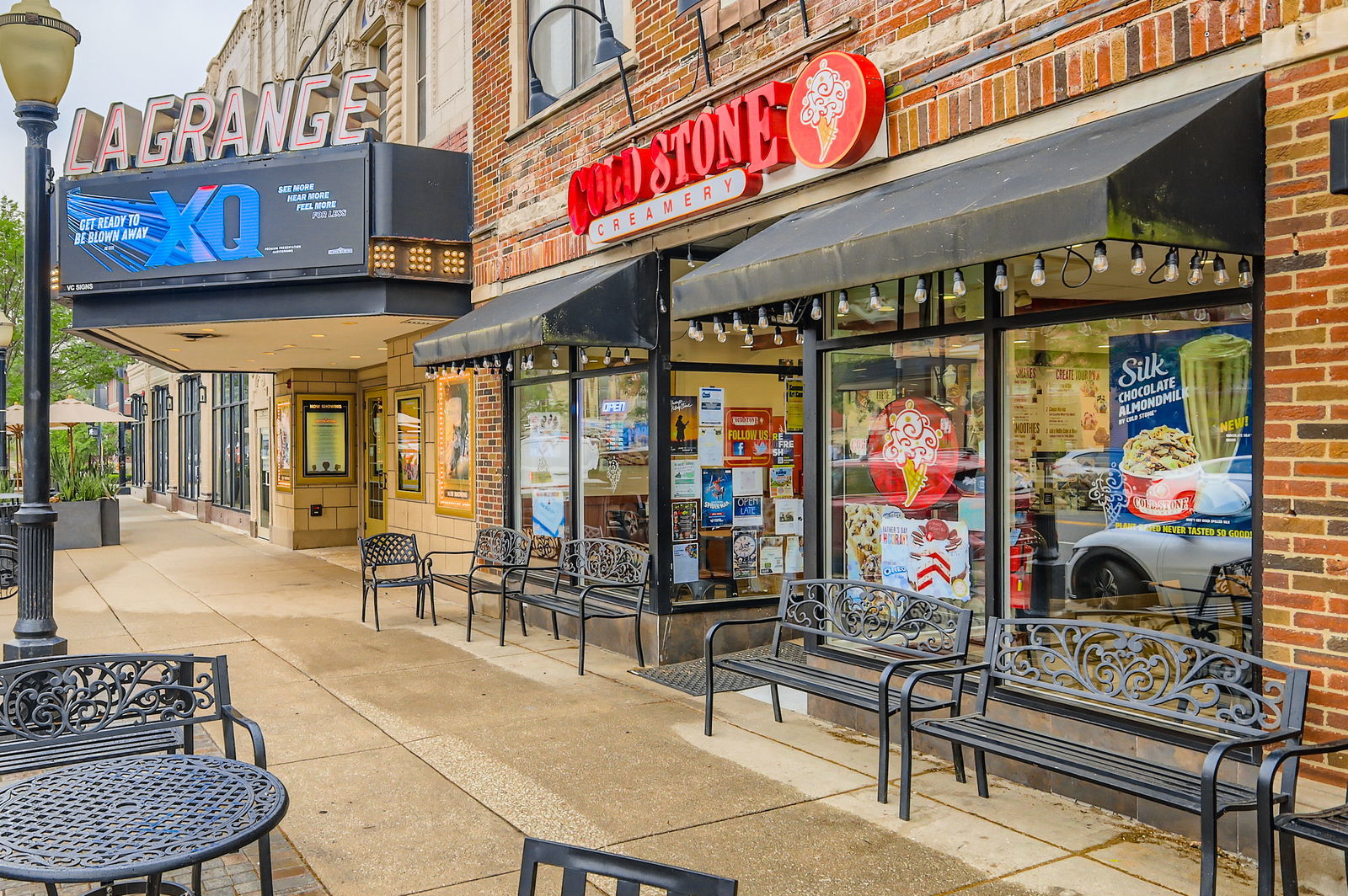 28 S 6th Avenue #1D, La Grange, IL 60525