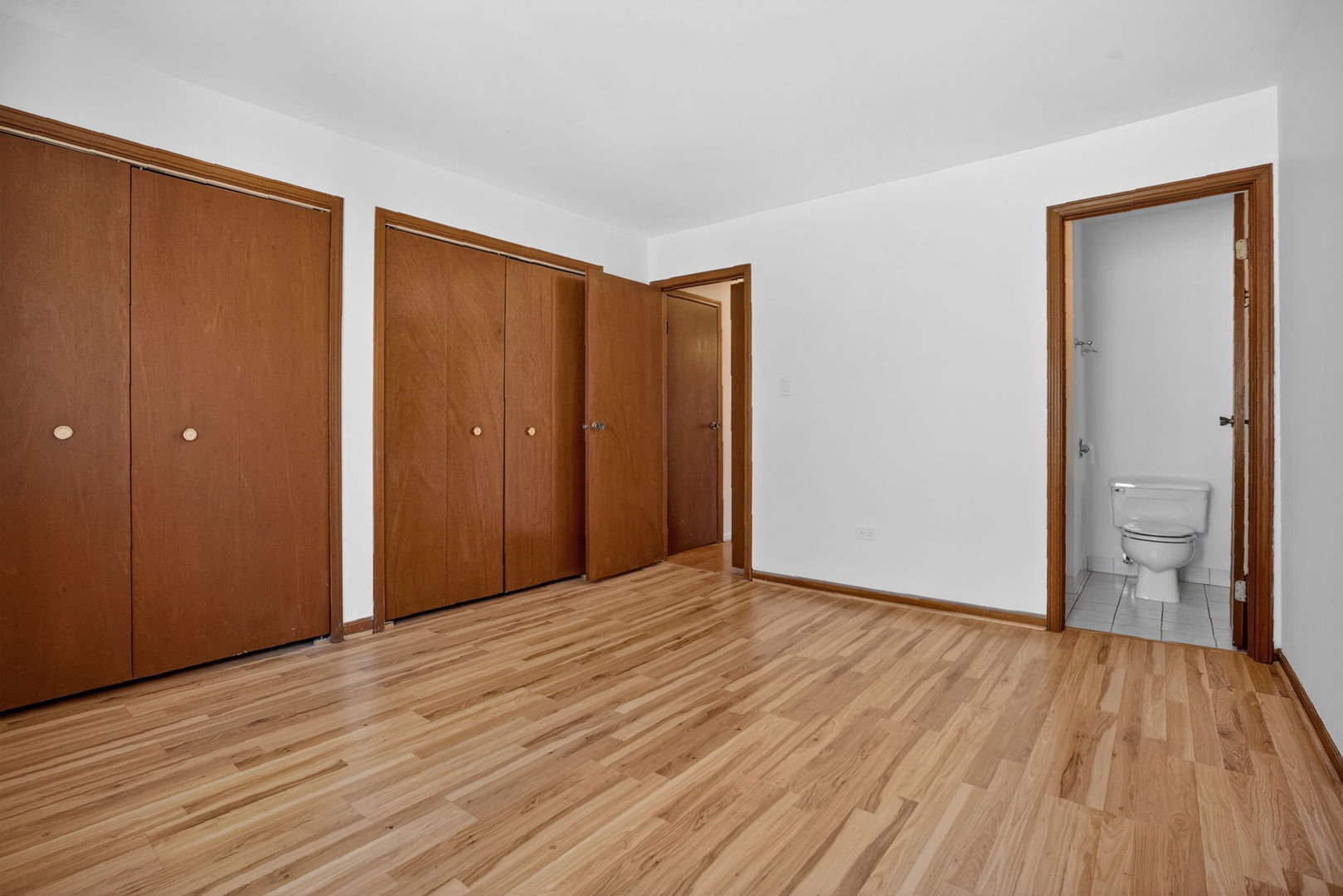 5143 N East River Road #355-D, Chicago, IL 60656