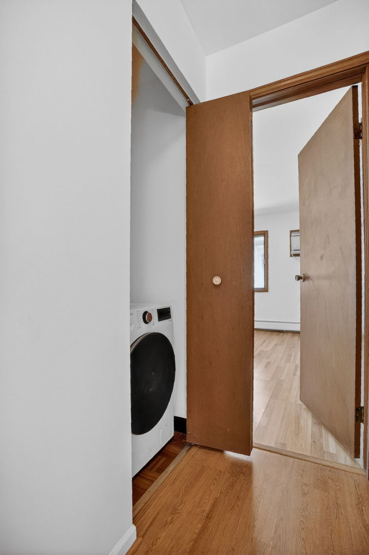 5143 N East River Road #355-D, Chicago, IL 60656