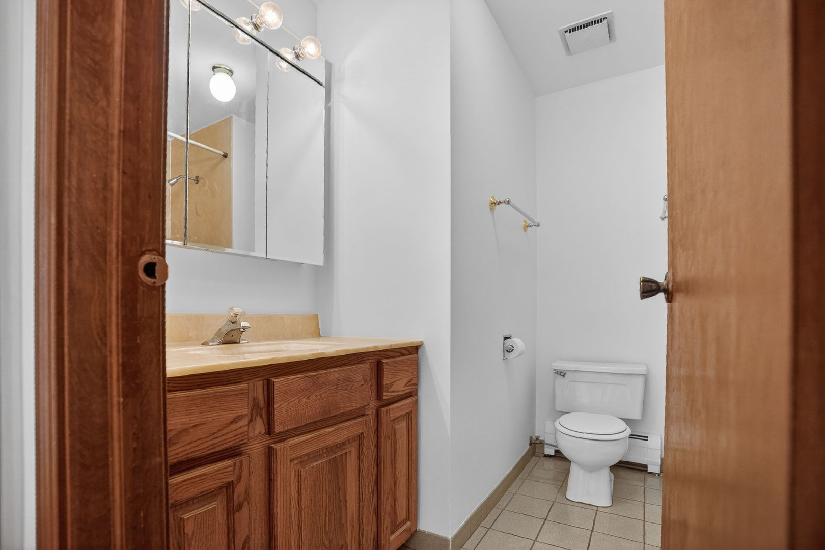 5143 N East River Road #355-D, Chicago, IL 60656