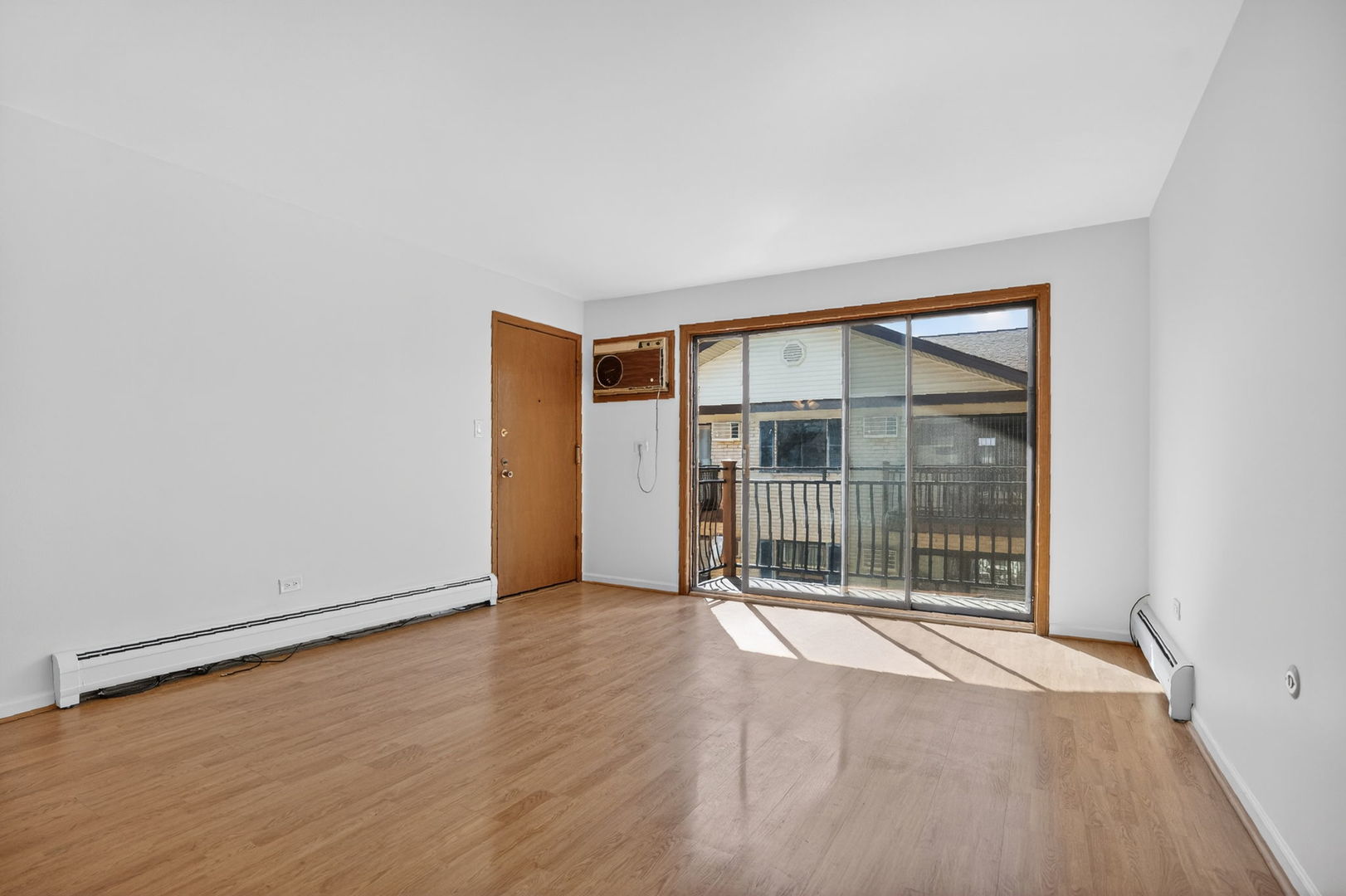 5143 N East River Road #355-D, Chicago, IL 60656