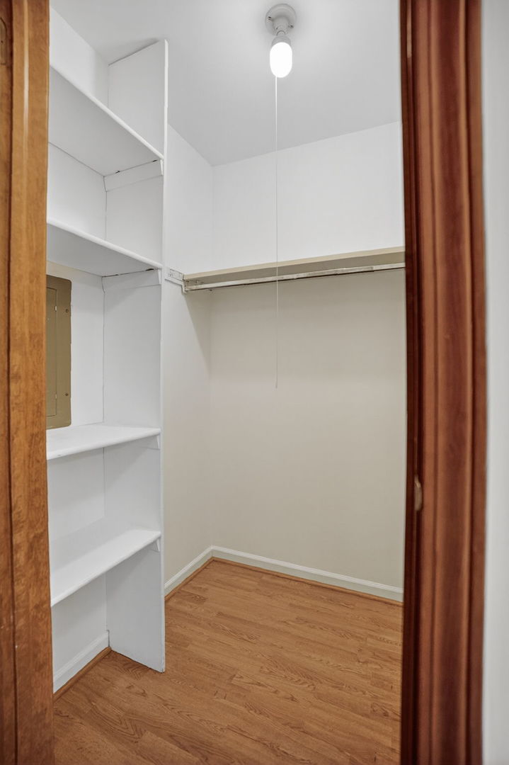 5143 N East River Road #355-D, Chicago, IL 60656