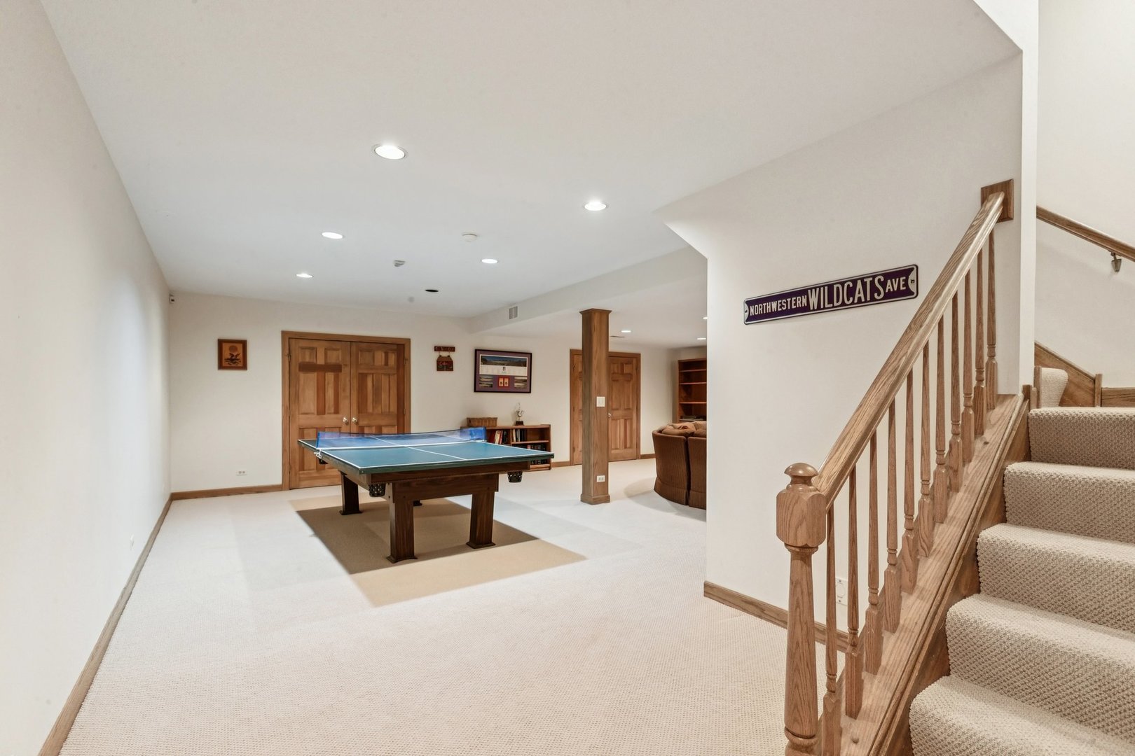 54 Gentry Drive, Hawthorn Woods, IL 60047