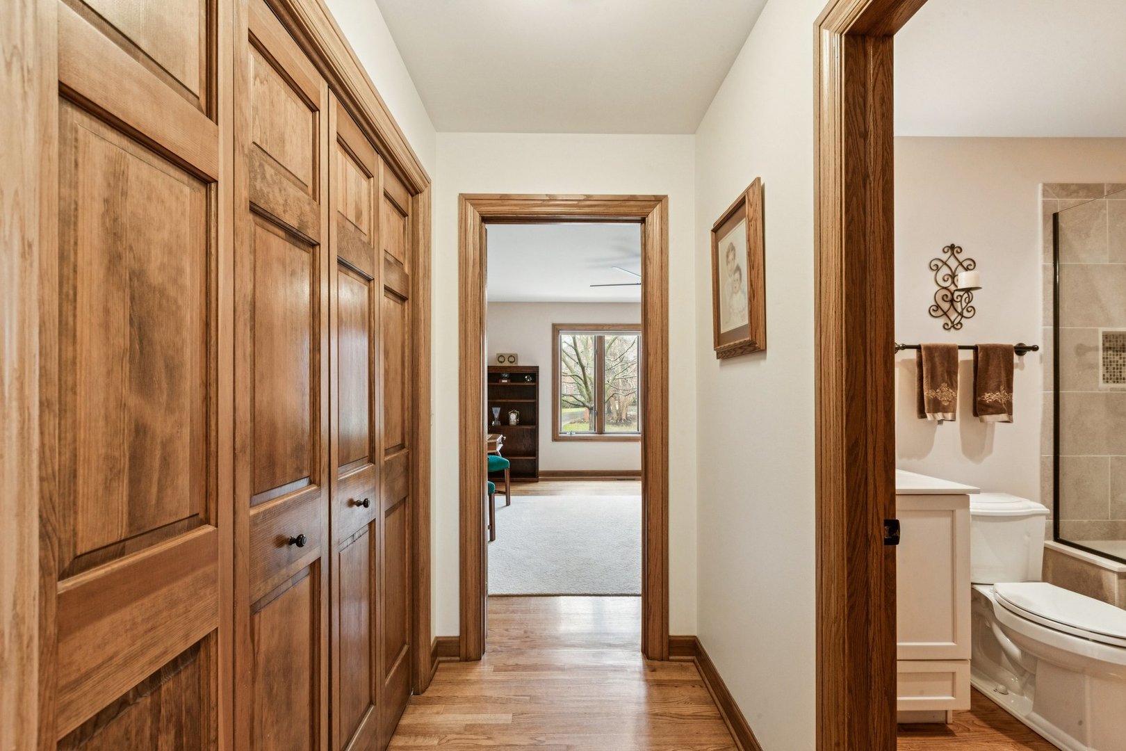 54 Gentry Drive, Hawthorn Woods, IL 60047