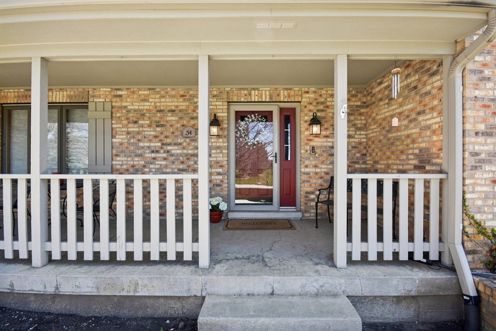 54 Gentry Drive, Hawthorn Woods, IL 60047