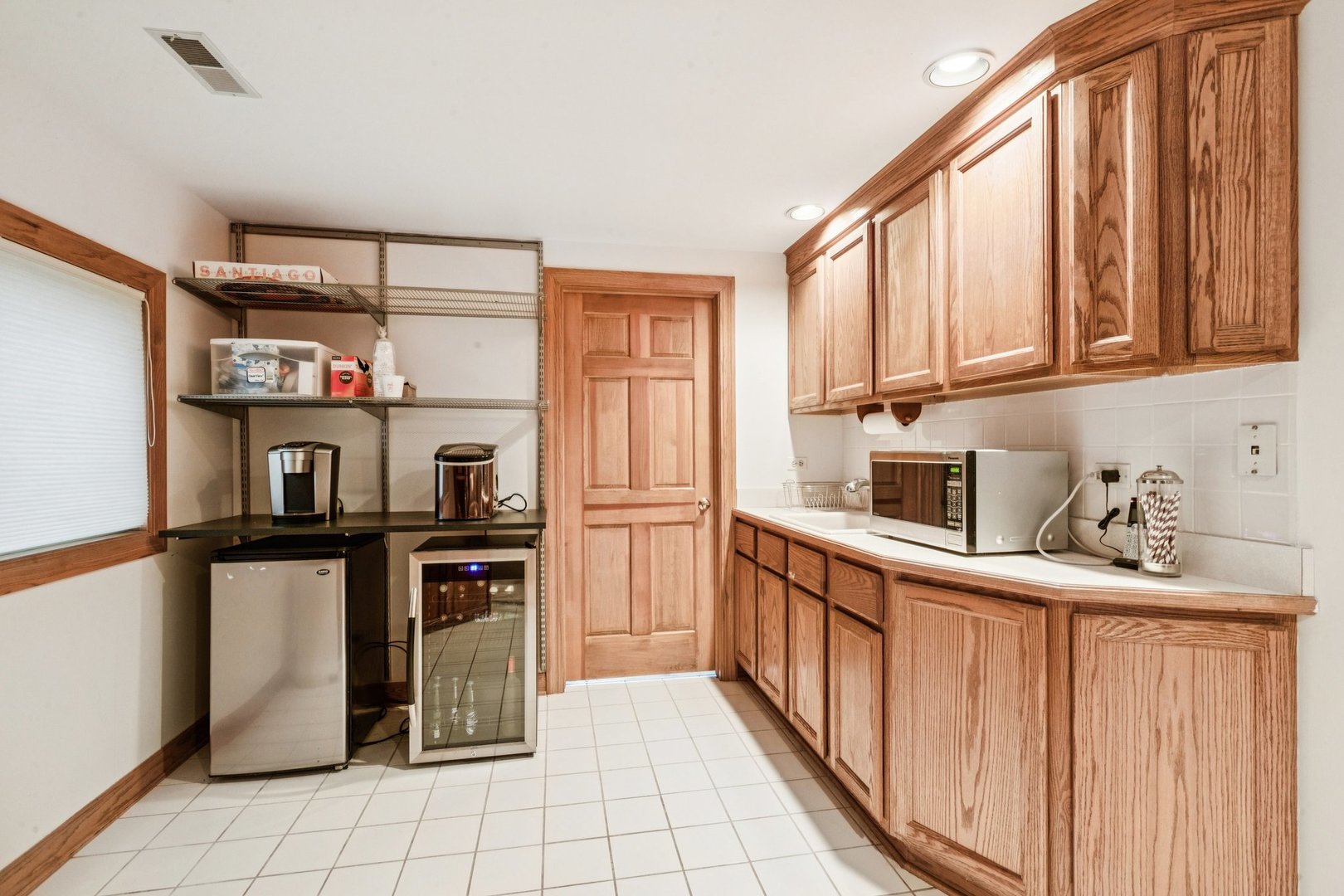 54 Gentry Drive, Hawthorn Woods, IL 60047