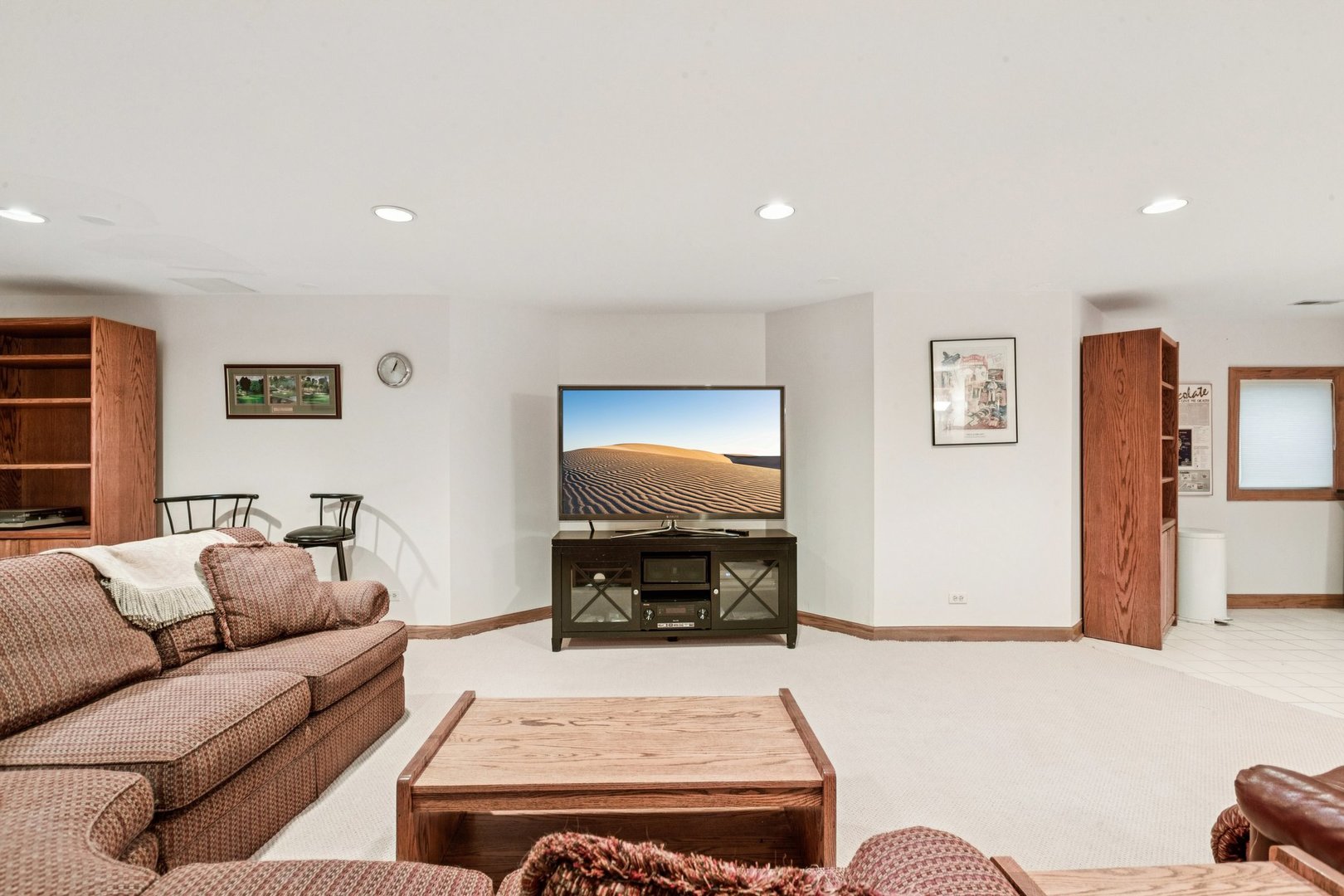 54 Gentry Drive, Hawthorn Woods, IL 60047