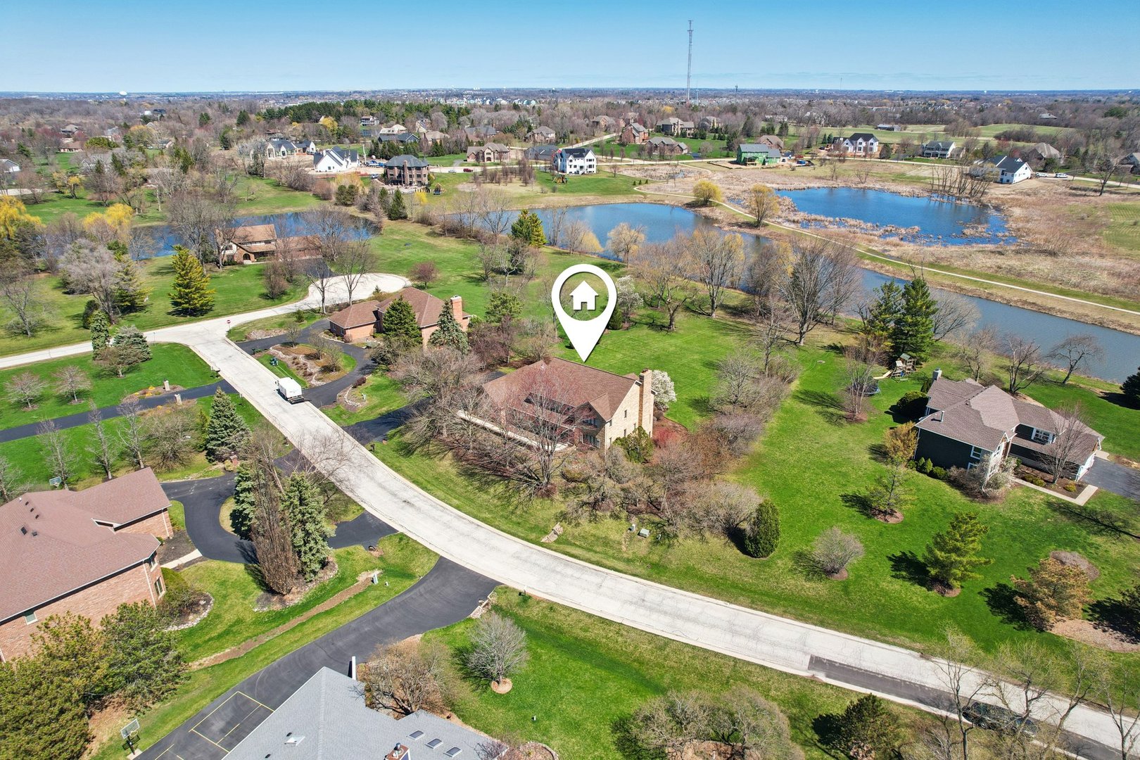 54 Gentry Drive, Hawthorn Woods, IL 60047