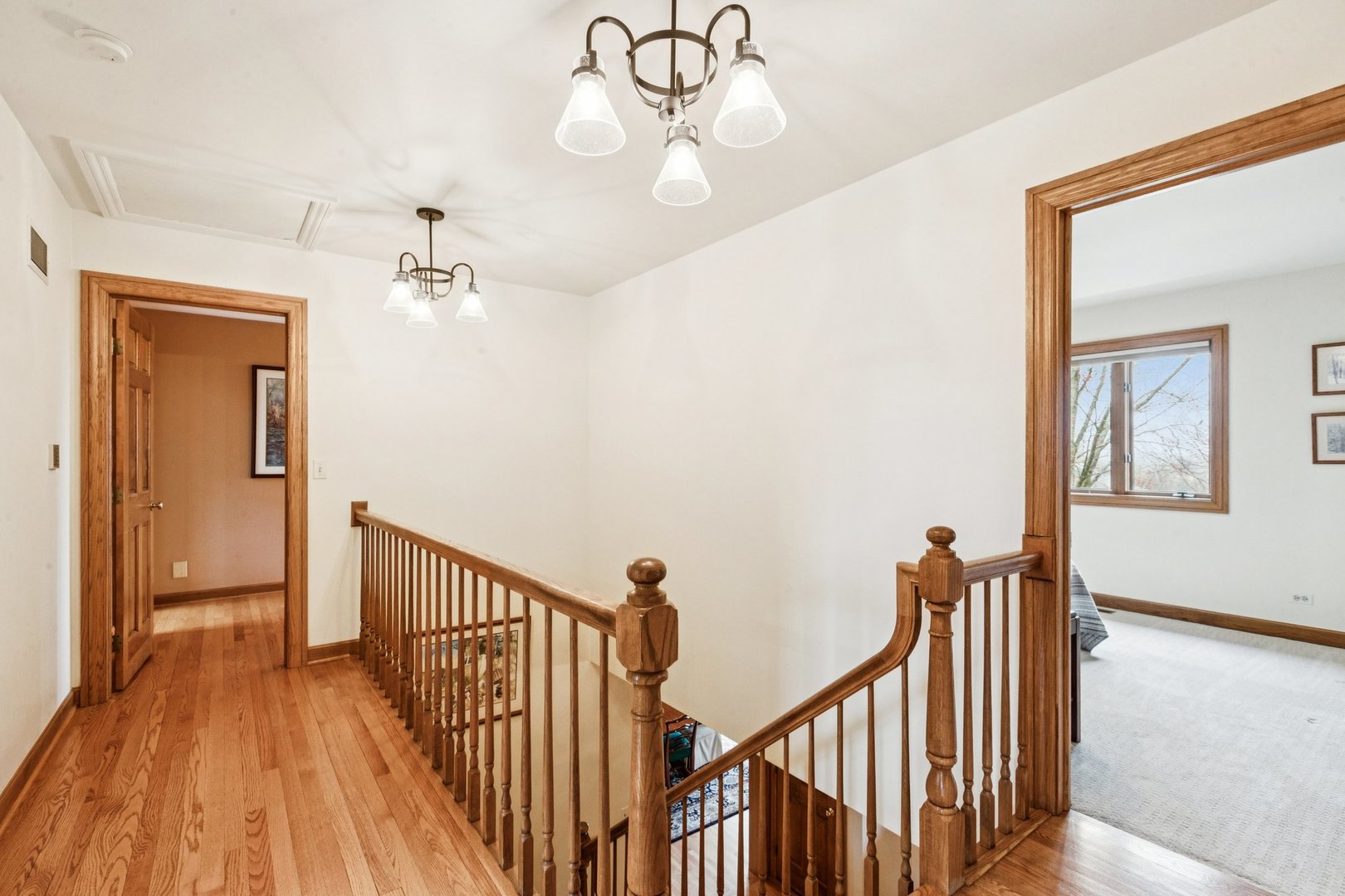 54 Gentry Drive, Hawthorn Woods, IL 60047