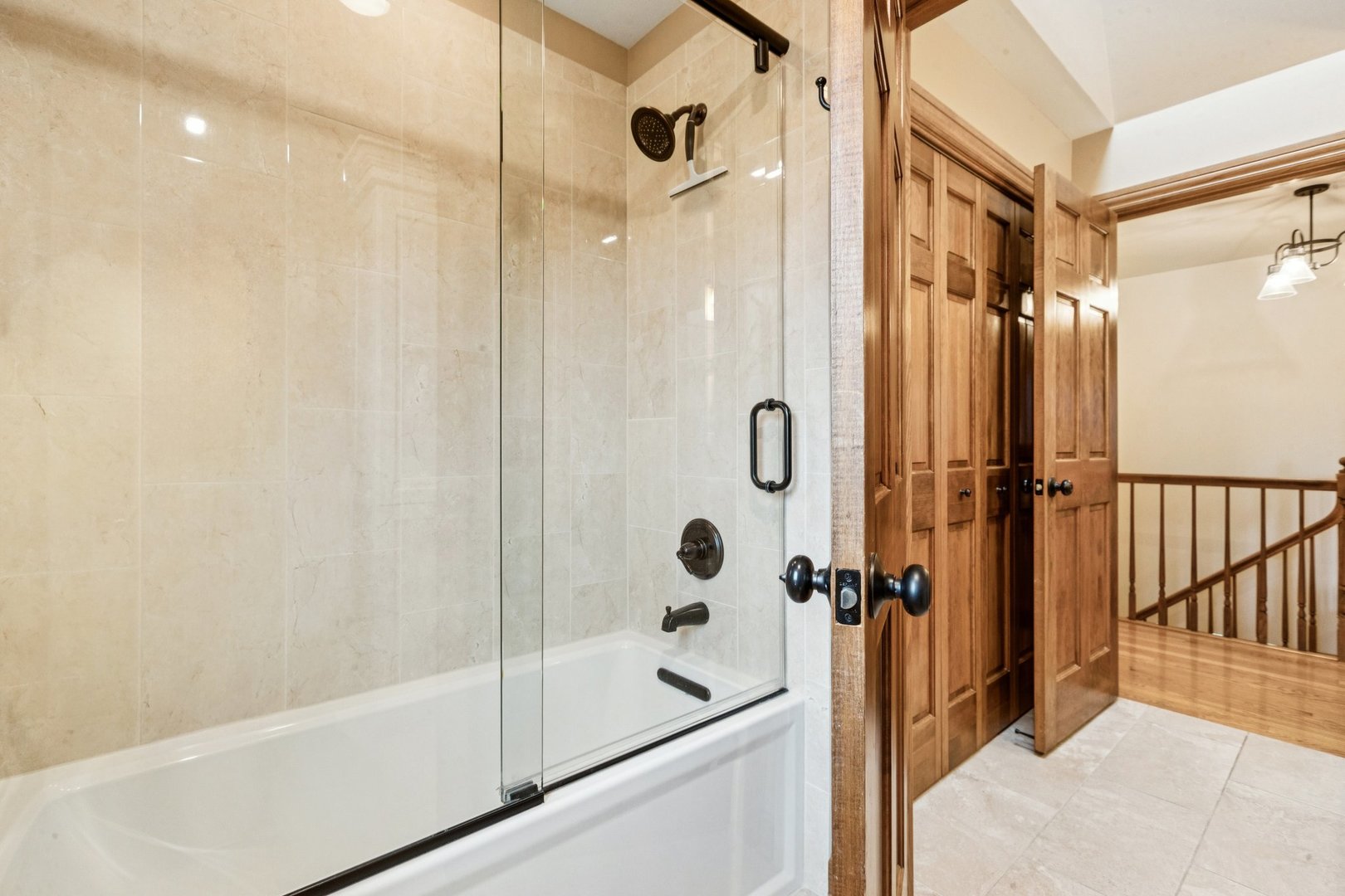 54 Gentry Drive, Hawthorn Woods, IL 60047