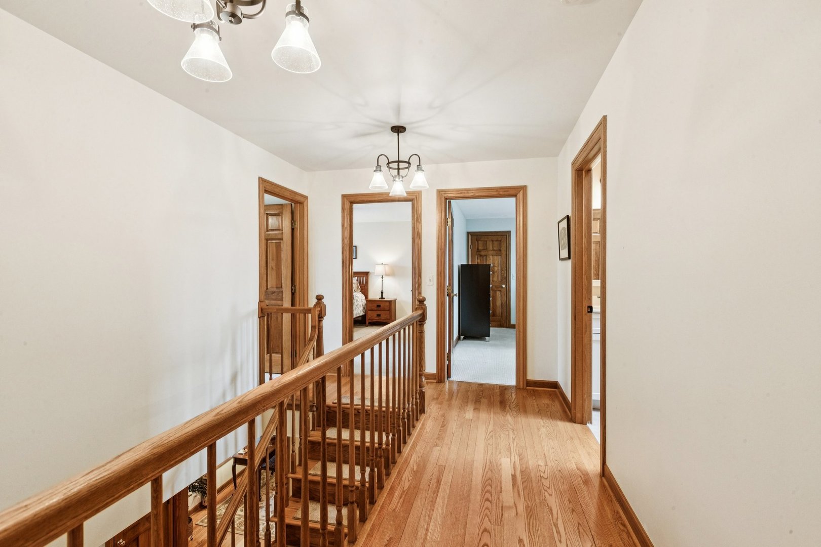 54 Gentry Drive, Hawthorn Woods, IL 60047