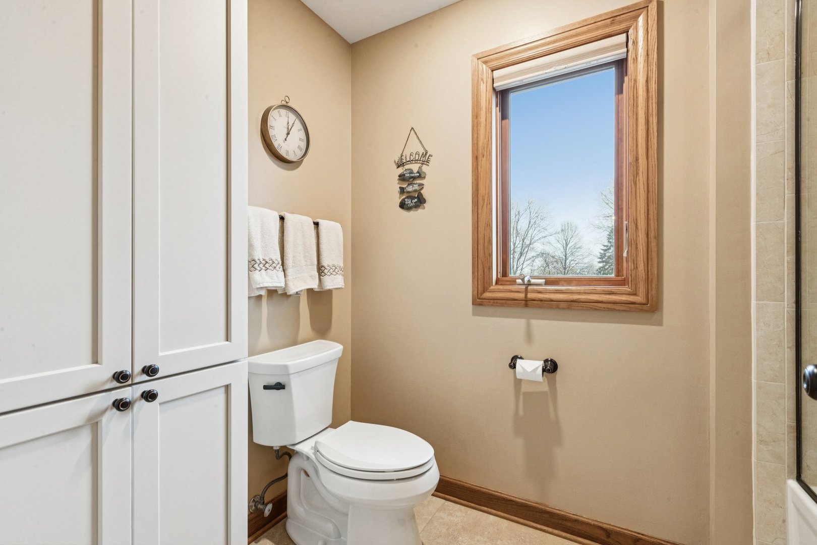 54 Gentry Drive, Hawthorn Woods, IL 60047